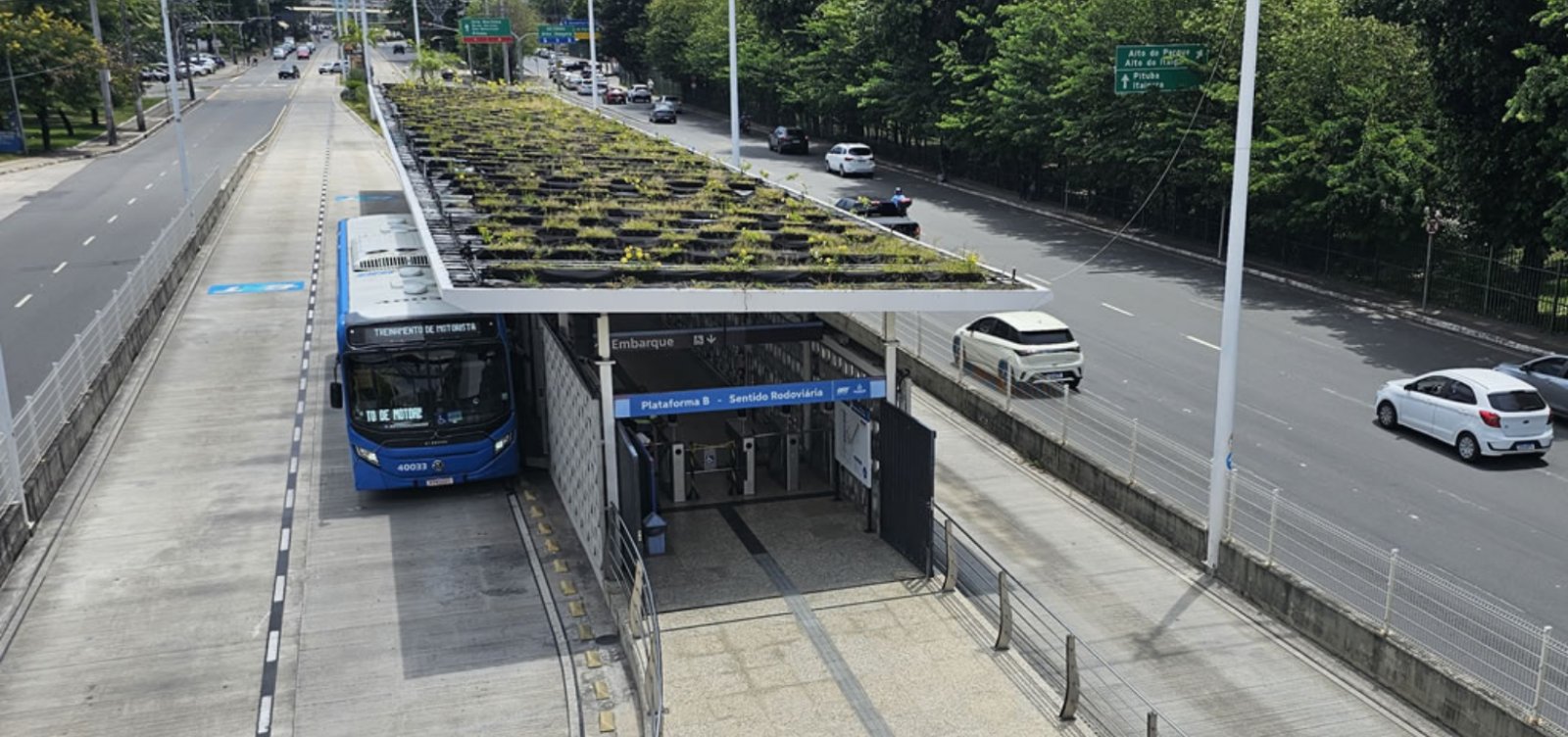Idoso é preso por injúria racial contra funcionárias do BRT no Itaigara: "escrava petista"