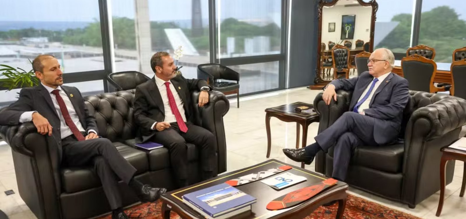 Fachin diz que investigação contra ministros do STF no caso Master depende de aval do plenário