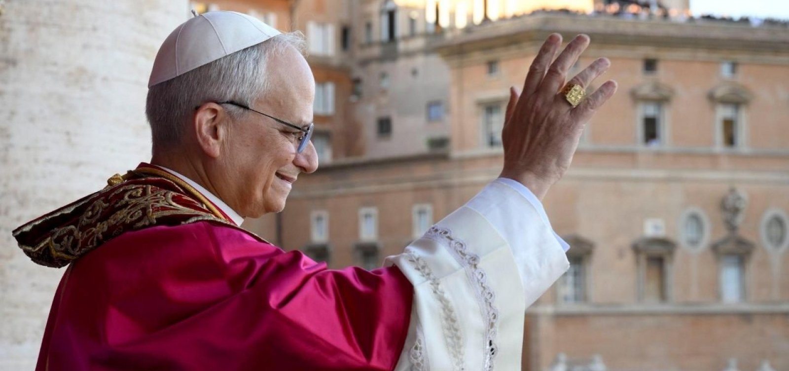 “Peço-vos que rezem por mim”: confira 1ª carta do Papa Leão após diagnóstico de câncer
