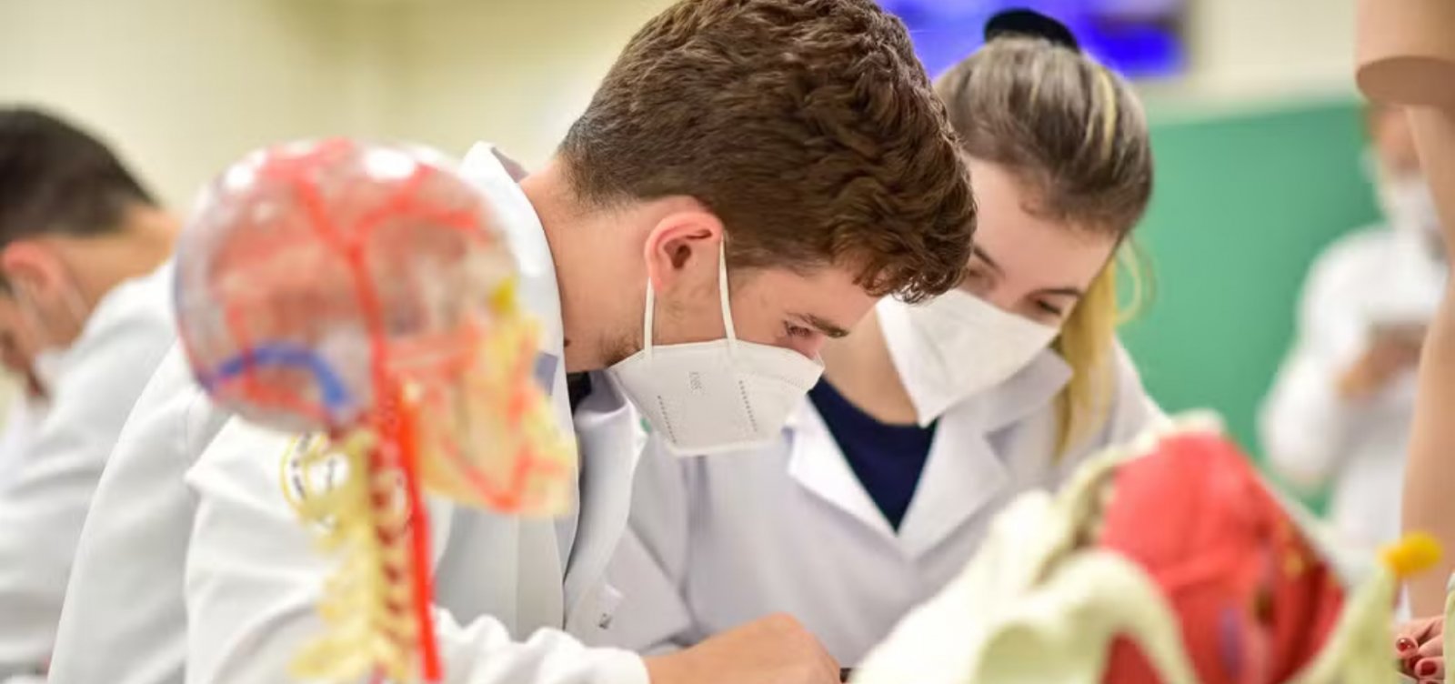 Congresso aprova “OAB da Medicina” com três etapas de avaliação durante a graduação