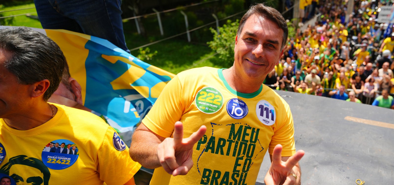 Flávio Bolsonaro reúne ACM Neto, João Roma e Nikolas Ferreira em comício neste sábado no Farol da Barra