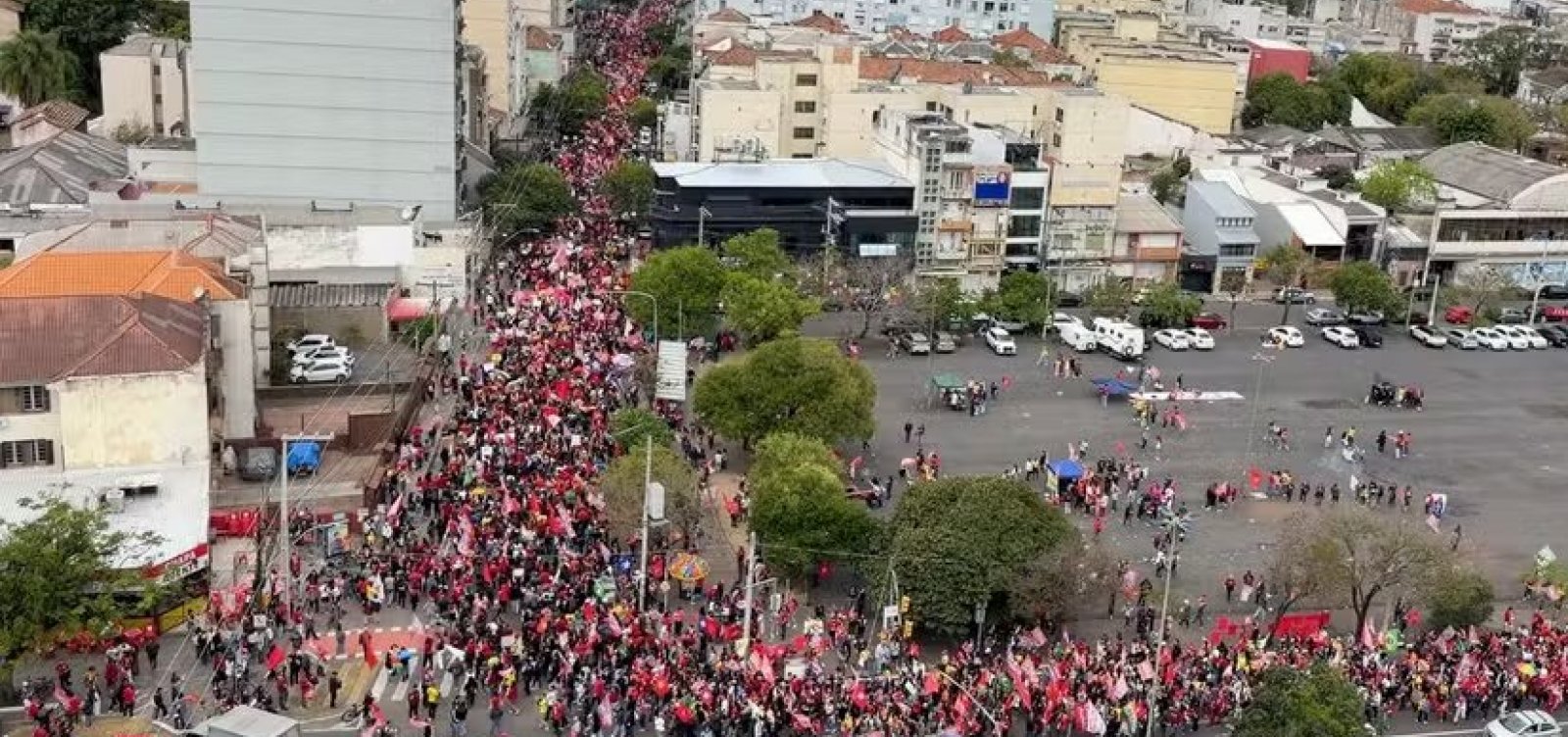 Além de Salvador, atos em apoio à reeleição de Lula ocorrem em dezenas de capitais