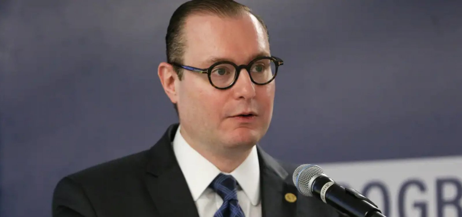 Zanin pede parecer da PGR e da AGU sobre segundo turno para governador do Rio