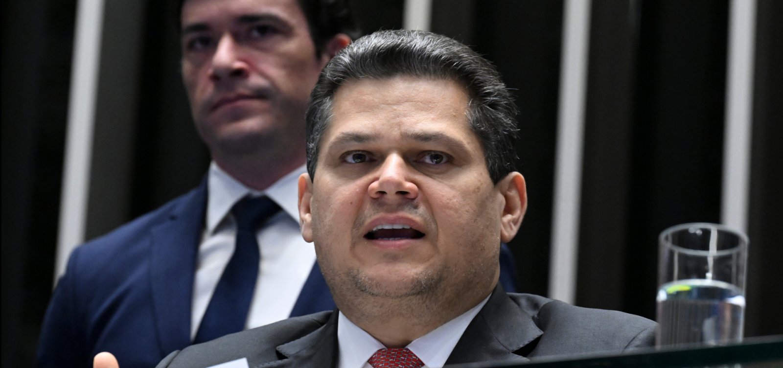 Alcolumbre adia votação da PEC da Segurança Pública para após o segundo turno