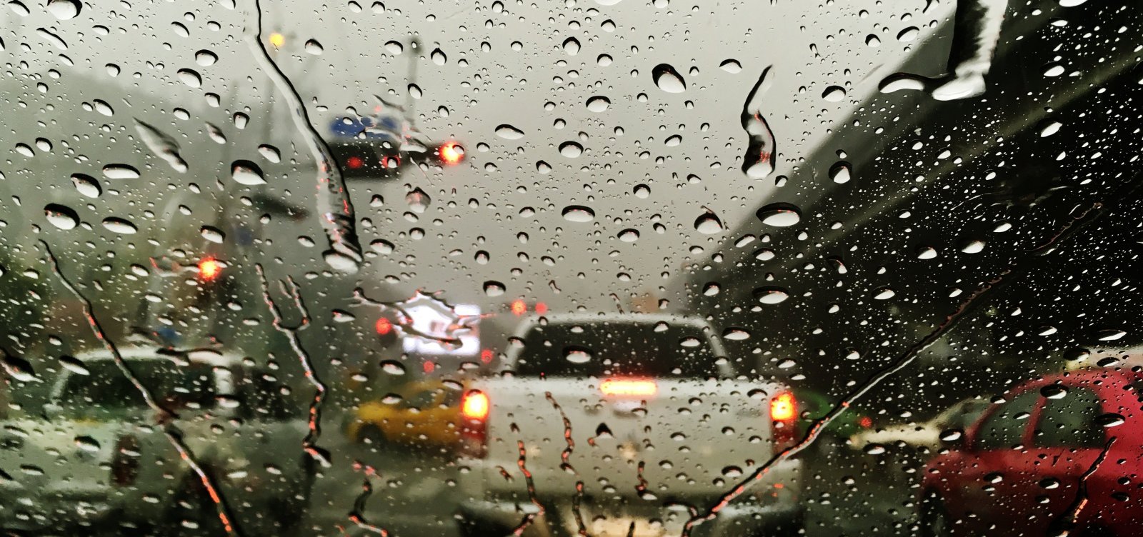 Inmet emite alerta laranja de chuva para 23 cidades da Bahia