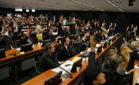 Parecer sobre recurso de Cunha será lido nesta quarta em comissão na Câmara