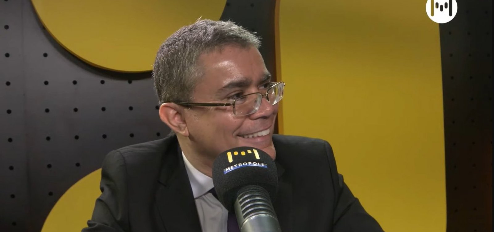 “Uma das maiores democracias do mundo”; destaca analista do TRE sobre comparecimento às urnas no Brasil