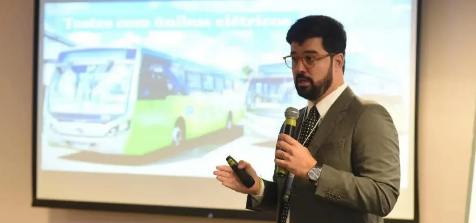 Prisão de secretário de Salvador por falta de ônibus repercute na imprensa nacional
