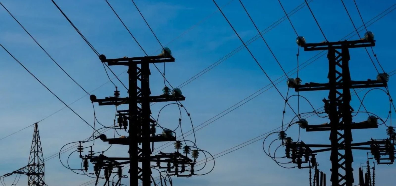 Falta de energia atinge bairros de Salvador neste domingo; urnas eletrônicas não são afetadas