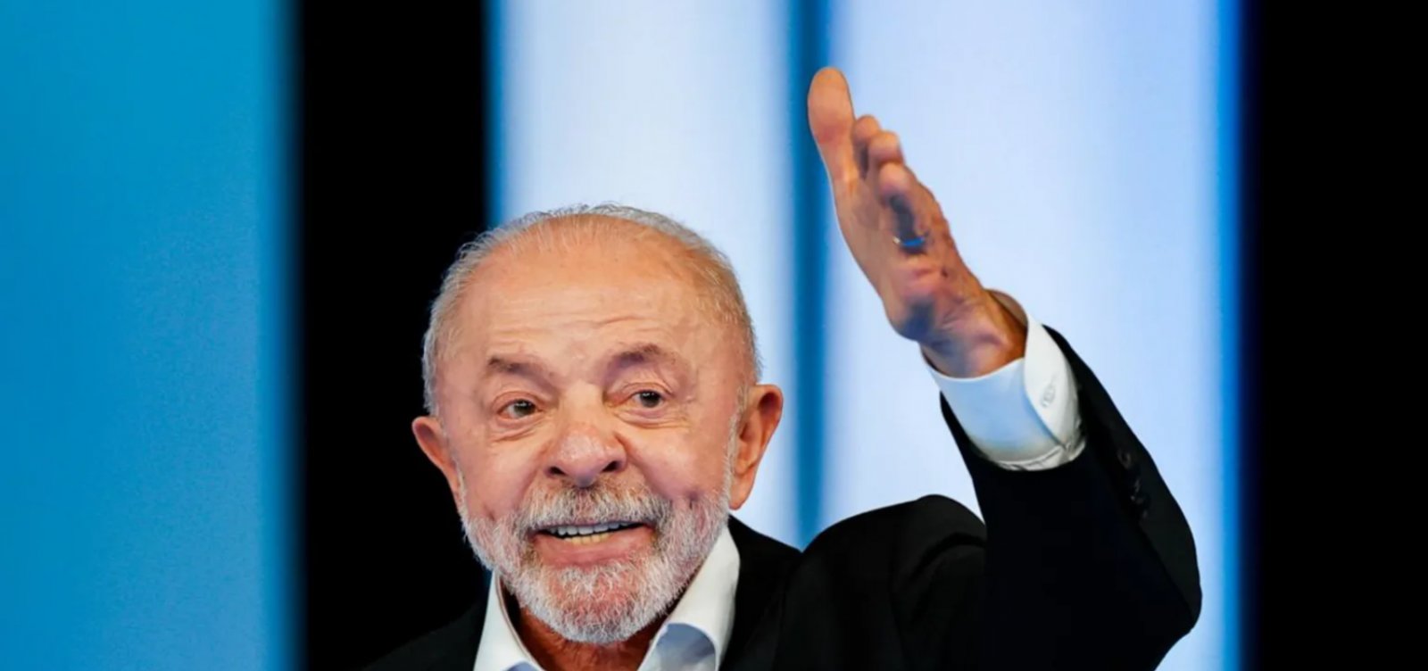 Lula pede ao TSE que votação vá até as 19h em cidades afetadas por falta de ônibus