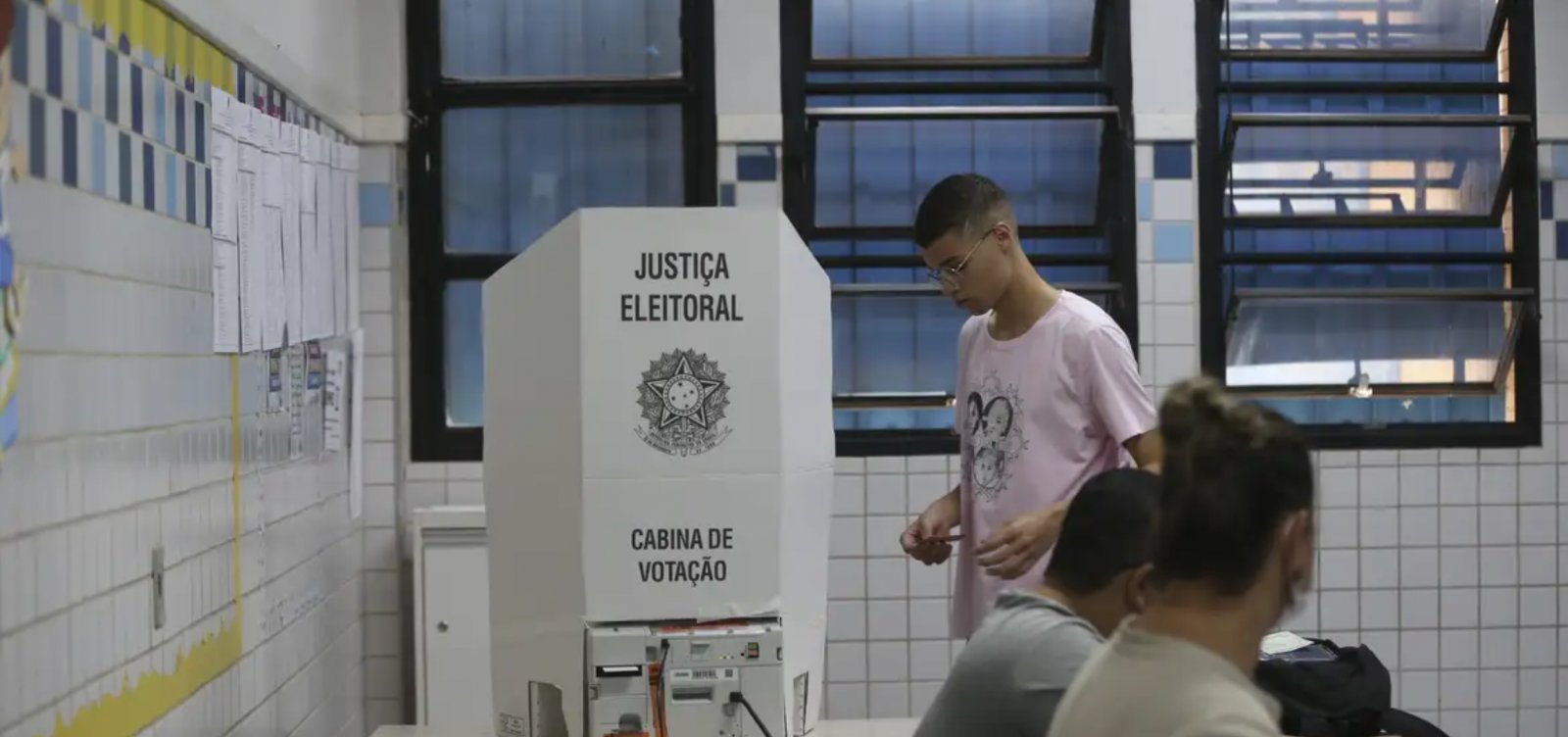 Com urnas fechadas, TSE inicia contabilização dos votos nas eleições 2026