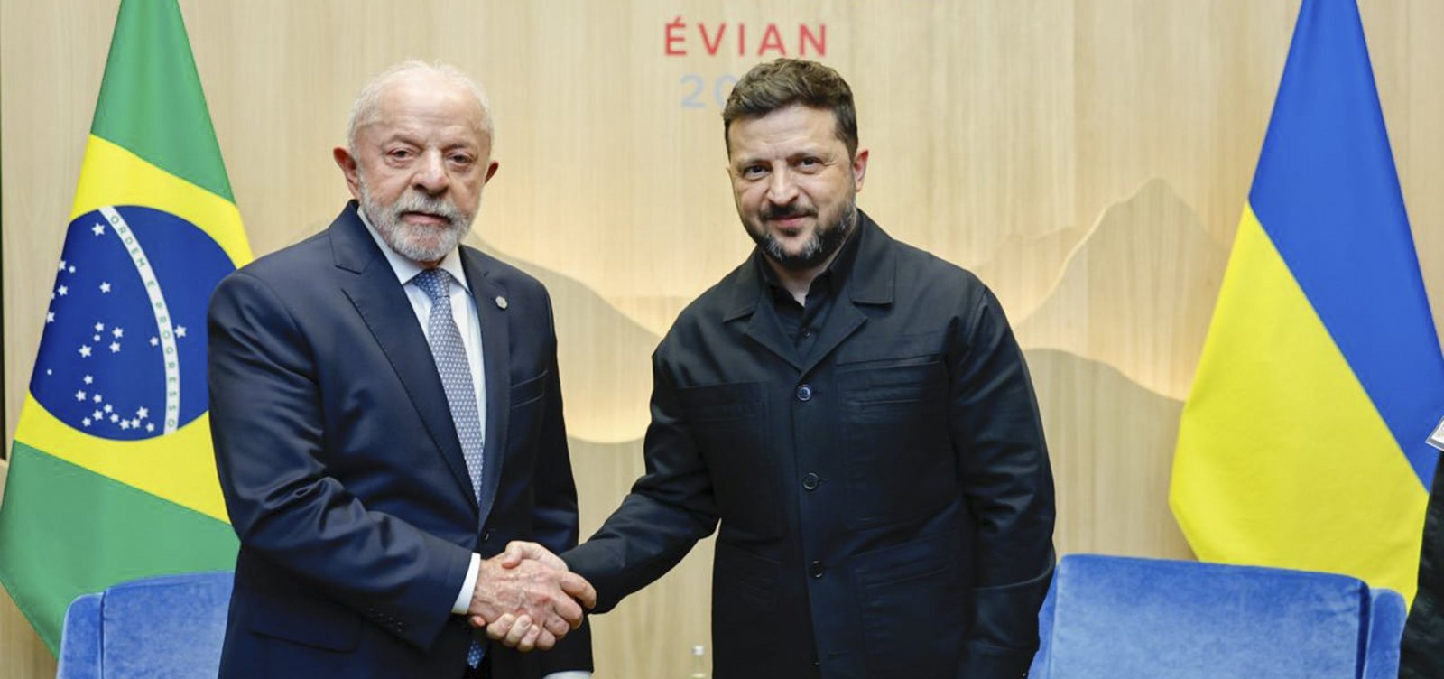 Zelensky parabeniza Lula pela vitória e propõe ampliar cooperação com o Brasil