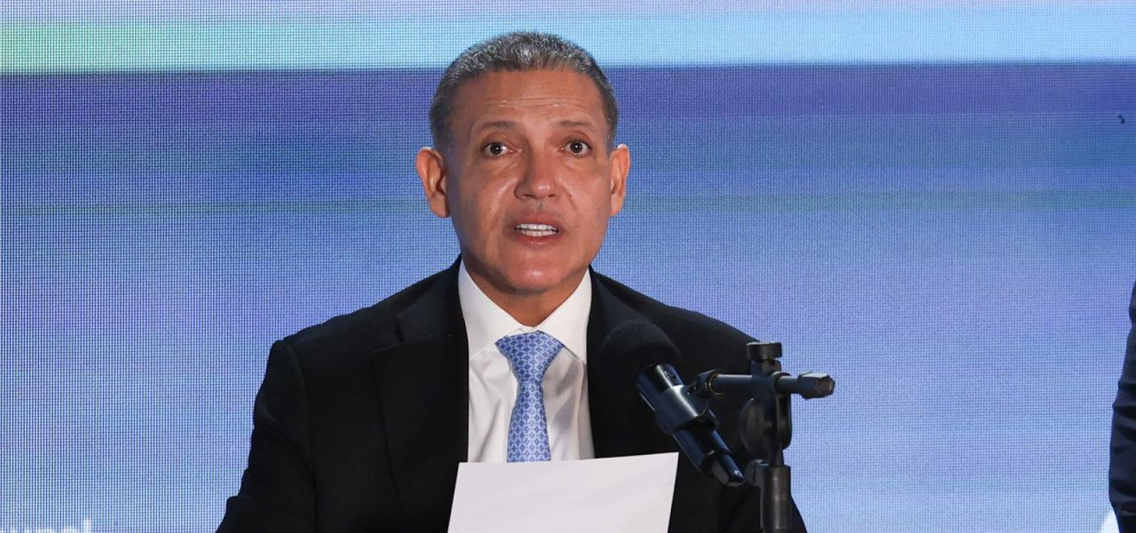 TSE nega acusação de Flávio sobre expulsão de fiscais do PL de sala-cofre