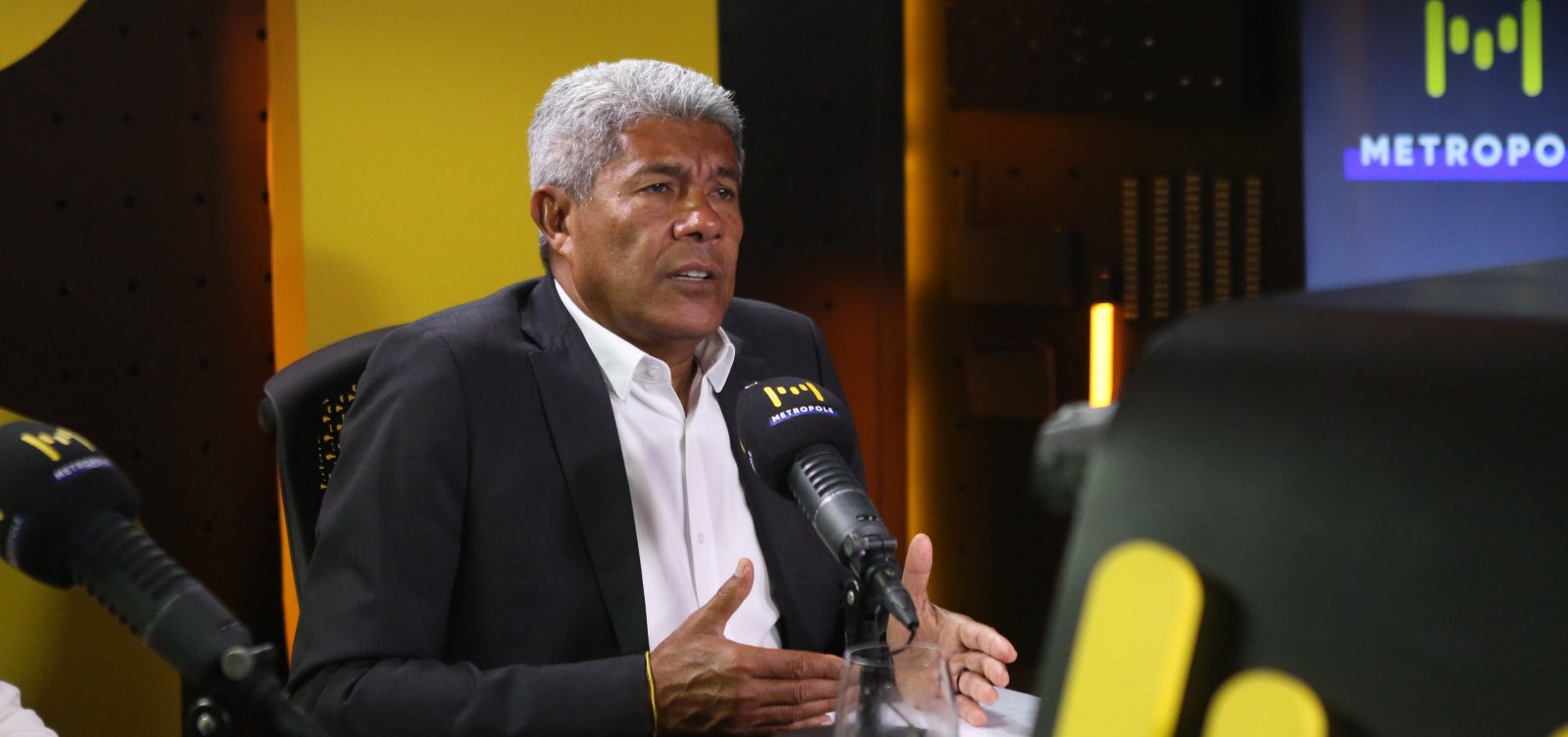 Jerônimo Rodrigues cobra explicações da Prefeitura de Salvador sobre transporte no dia da eleição