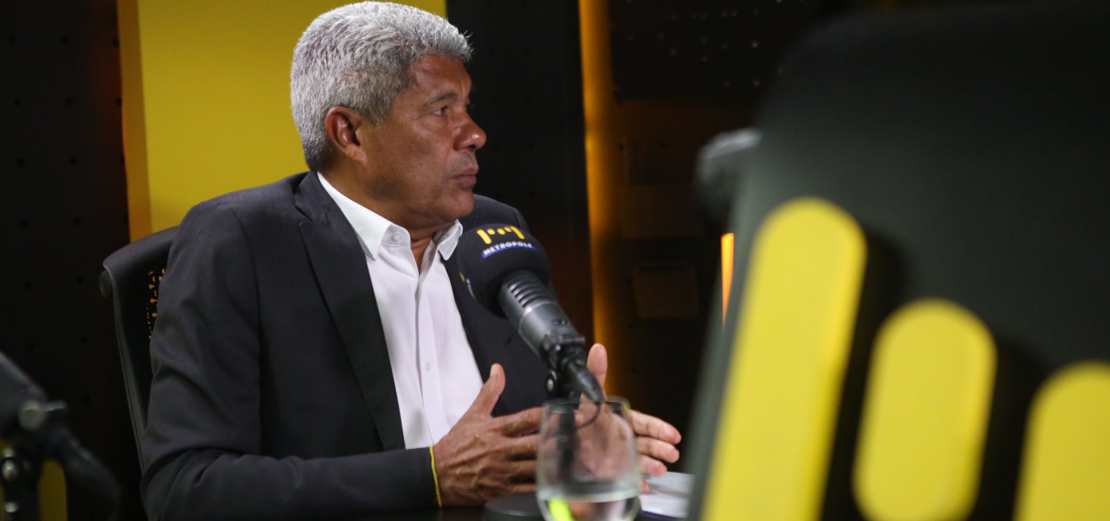 Jerônimo prevê mudanças no secretariado e quer visitar os 417 municípios baianos até dezembro
