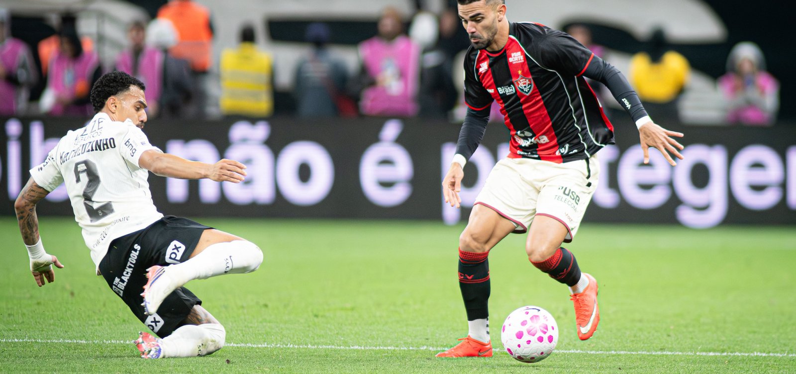 Vitória se isola como único time a não vencer nenhum jogo fora de casa no Brasileirão