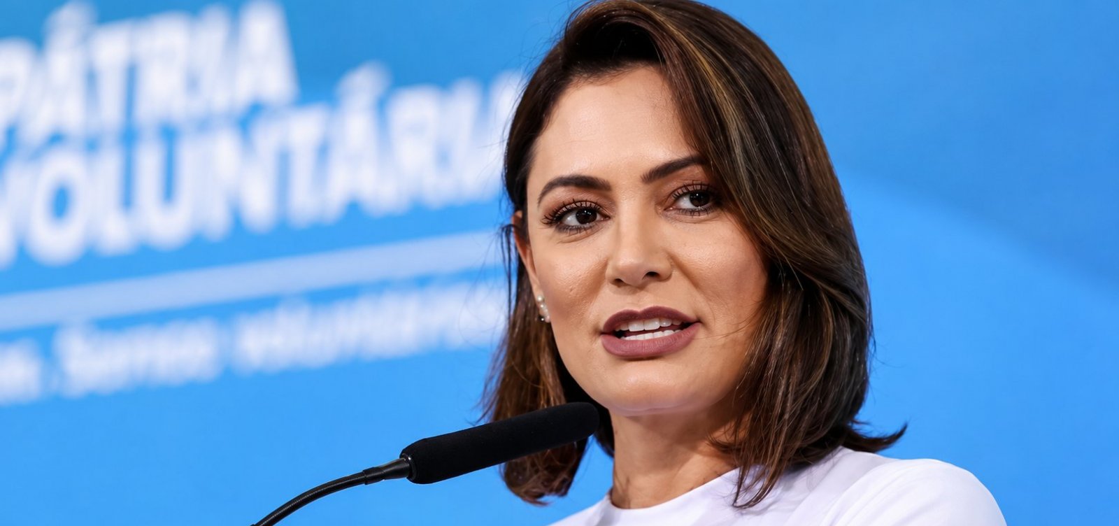 Postagem de Michelle expõe racha e tensão na família Bolsonaro