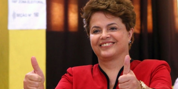 Impeachment: Dilma está "bem e animada" para ir ao Senado, diz Renan