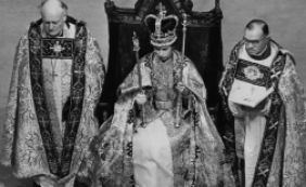 Rainha Elizabeth II completa 65 anos no trono inglês