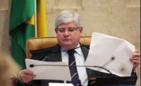 Janot cita 'Solução Michel' em pedido de abertura de inquérito na Lava Jato