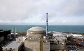 Usina nuclear da França registra explosão; governo descarta riscos