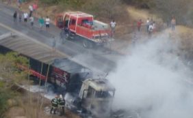 Chapada Diamantina: carreta pega fogo na BR-242 neste sábado