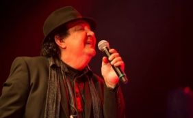 Paulinho Boca faz prévia de Carnaval em show no Café Teatro Rubi