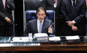 Presidente do Senado devolve "dez medidas contra corrupção" à Câmara