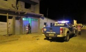 Por vingança, jovem é morto a tiros por dupla dentro de bar em Maracás