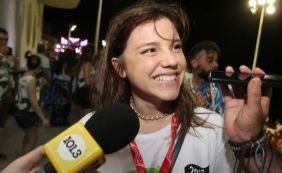 Atriz da Globo aposta em "Me libera, nega" para música do carnaval 2017