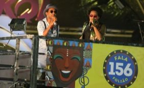 No último dia de folia, Magary Lord canta com ator Luis Miranda na Barra 