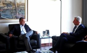 Rui se reúne com embaixador da União Europeia para negociar empréstimo