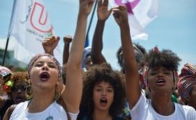 No Dia da Mulher, CCJ aprova quatro projetos que ampliam direitos femininos