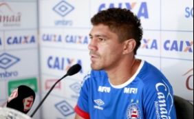 Volante do Bahia rebate jogador do Paraná: 'Não é titular em lugar nenhum'