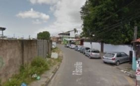 Suspeito de roubo, homem é espancado até a morte por moradores em Lauro