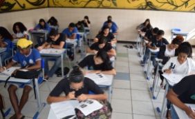 Por conta de manifestação, prefeitura transfere prova de estágio do ensino médio