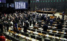 "PL da Terceirização é mais um nó na economia", declara Zé Neto 