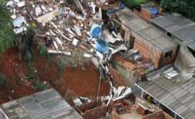 Chuva causa deslizamentos de terra e alagamentos em Salvador