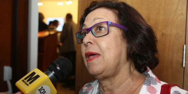 \'Orgulho para a Bahia\', diz Lídice sobre os 17 anos da Metrópole