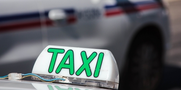 Fim do Uber? Deputados pedem que transporte individual seja exclusivo para taxistas