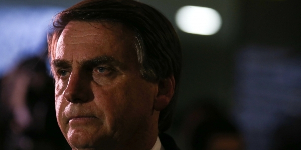 Bolsonaro critica gasto federal com indígenas e diz que quilombolas 'não fazem nada'