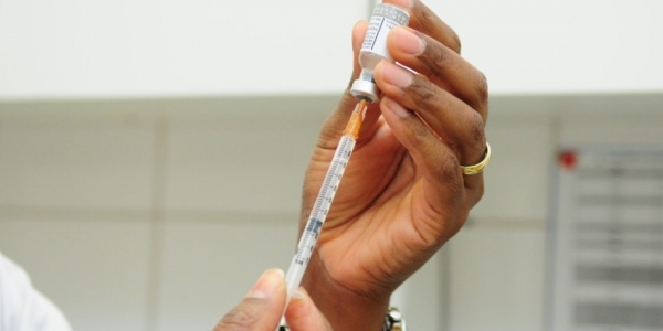 Febre amarela: Ministério segue OMS e recomenda dose única da vacina