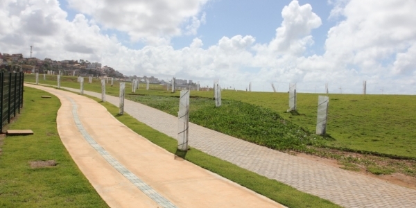 Aeroclube daria espaço a novo shopping e parque, mas nada saiu do papel