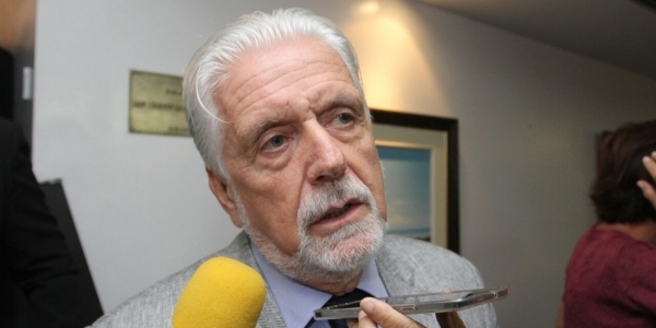 'Sem leilões de parques eólicos, empresas devem fechar', diz Jaques Wagner