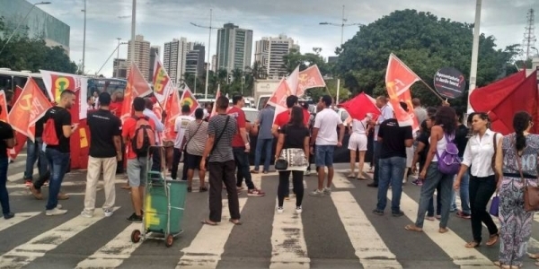Jolivaldo Freitas: Greves e passeatas são coisas do Belzebu