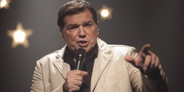 Depois de trombose na perna, cantor Jerry Adriani volta a ser internado no Rio de Janeiro