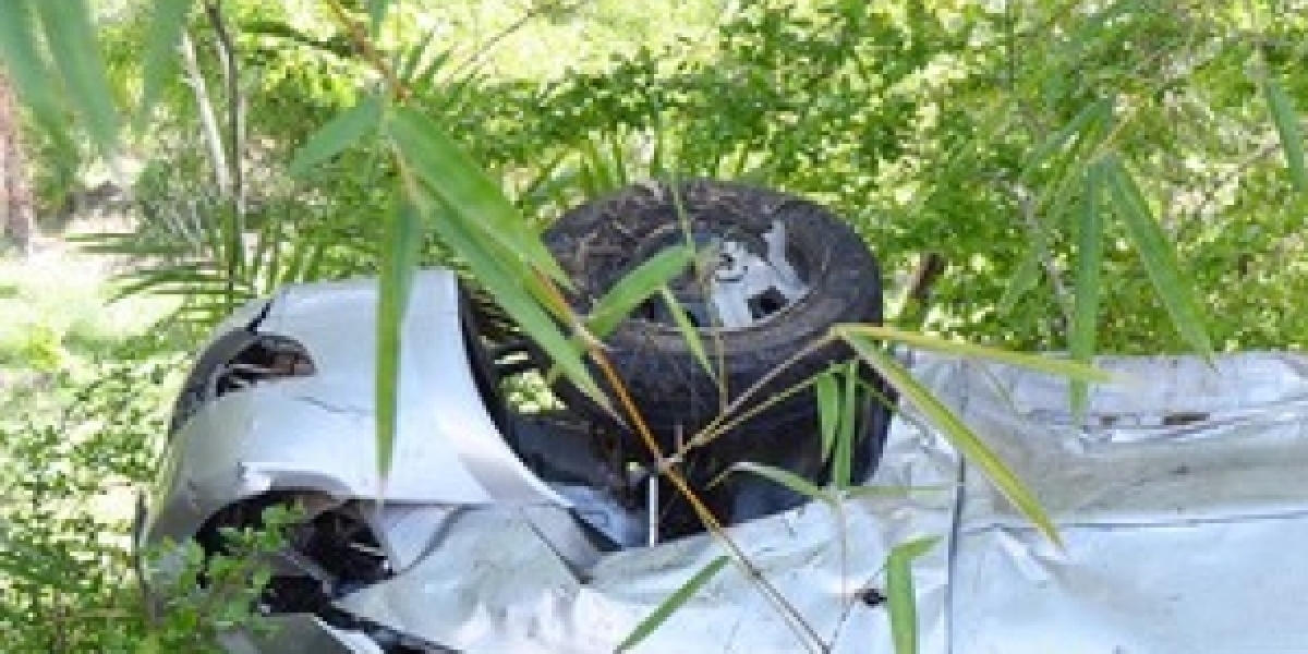Carro capota e quatro enfermeiras morrem na BR-101, em Teodoro Sampaio