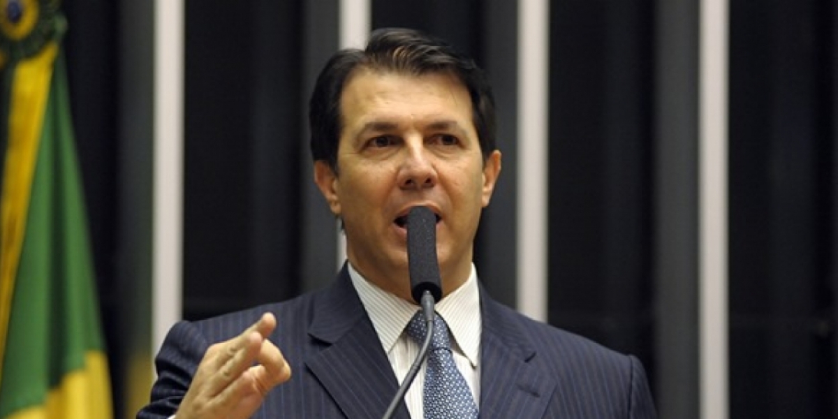 Parecer sobre reforma da Previdência deve ser apresentado nesta terça