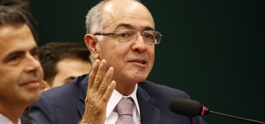 Ministro do STF determina investigação de 12 políticos baianos