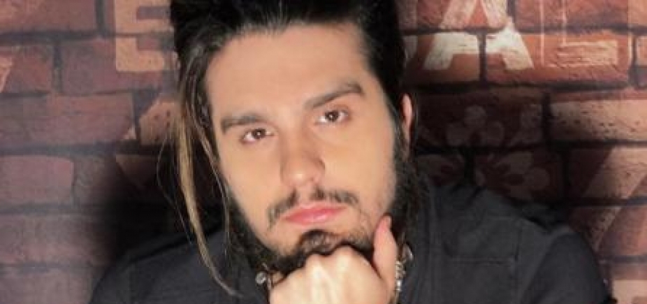 Fã devolve anel de Luan Santana e cantor responde: \'Te espero no camarim\'